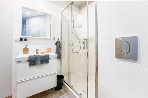 Ένα μπάνιο στο Apartamenty Polonia