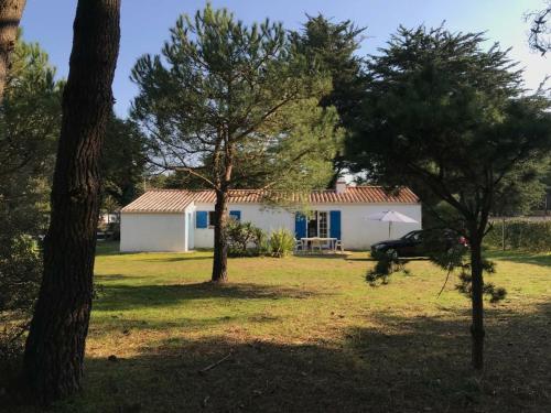Maison typique avec grand jardin, proche plage, 3 chambres à St-Hilaire-de-Riez - FR-1-426-279