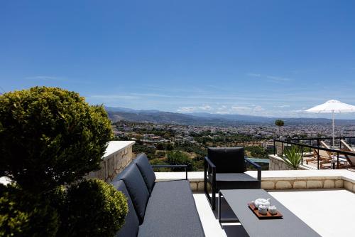 Villa City View - Heated Pool & Gym & Sauna - Majestic views - 5 min drive from center