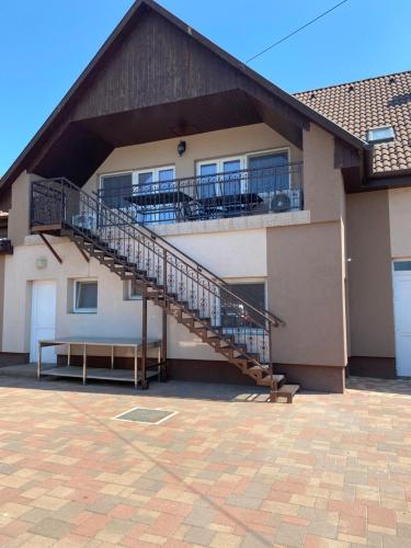 Photo de la galerie de l'établissement Fanni Vendégház, à Balatonboglár