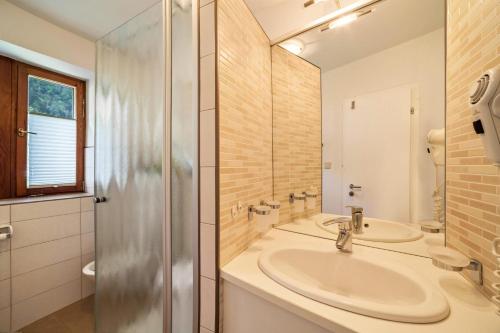 Kúpeľňa v ubytovaní Moosmair Ferienwohnung 3