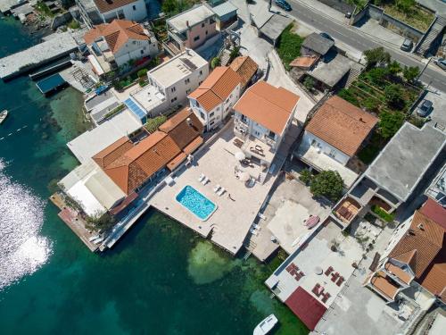 Fotografie z fotogalerie ubytování Apartments Tamaris v destinaci Tivat