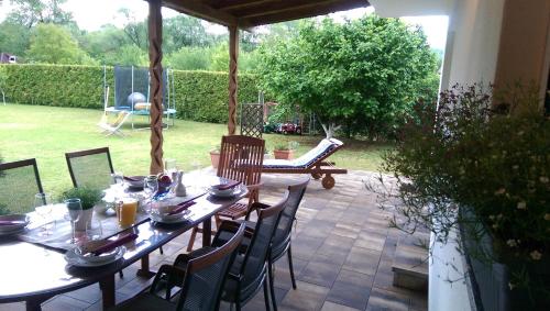 A garden outside Una Verde