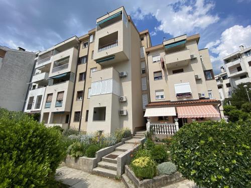 Blue View Apartment