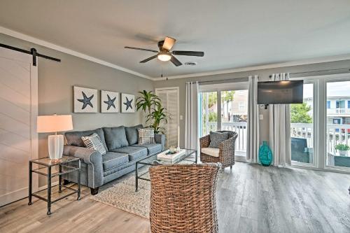 Couple’s Retreat w/ Balcony in Surfside Beach! photo 6