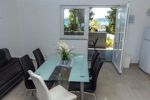 Gambar di galeri bagi Sea Sound Apartments Rea di Sveti Filip i Jakov
