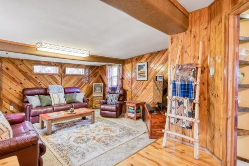 Medallion Cabin – Photos 2