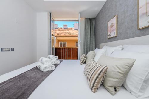 Windrose Design Apartments