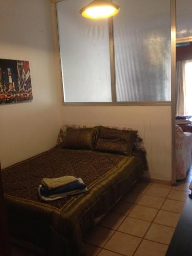 Imagen de la galería de Studio apartment, en Lárnaca