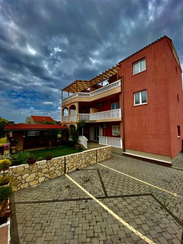 Zeljak Apartments