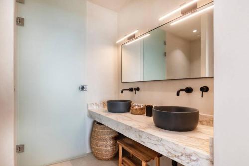 A bathroom at forest view villas 2