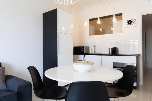 Modern & cozy 150m from the Croisette