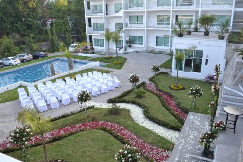 A view of the pool at Hotel Casablanca Xicotepec or nearby