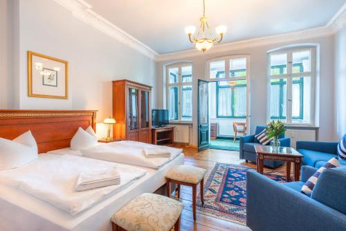 Katil atau katil-katil dalam bilik di SEETELHOTEL Villa Waldesruh