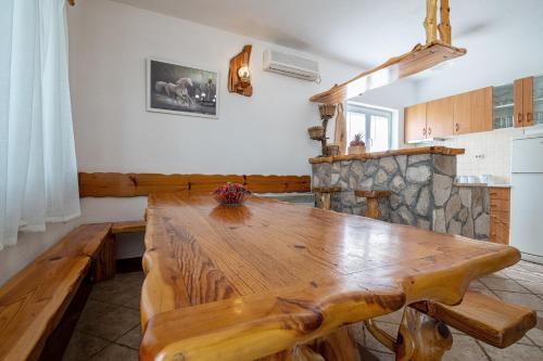 Kuhinja oz. manjša kuhinja v nastanitvi Villa Rustica