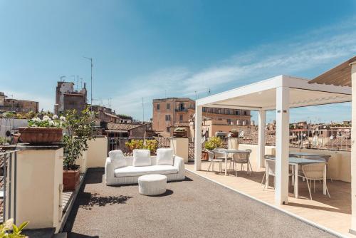 Uma varanda ou terraço em Nikis Collection Navona