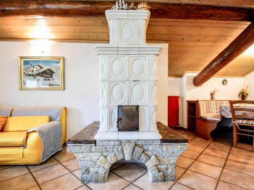 Χώρος καθιστικού στο Apartment Santa Lucia-1 by Interhome