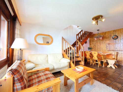 Posezení v ubytování Apartment Eden Roc 28 by Interhome