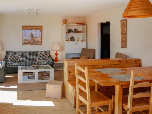 Apartment Bel Alp D3 by Interhome