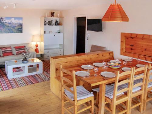 Apartment Bel Alp D3 by Interhome