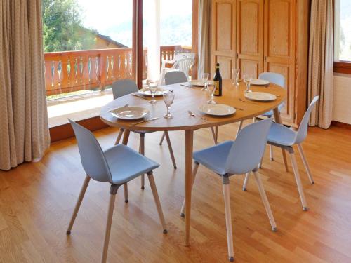 Apartment Hyacinthe 11 by Interhome