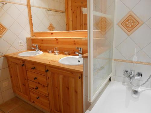 Koupelna v ubytování Apartment Rhodonite 33 by Interhome