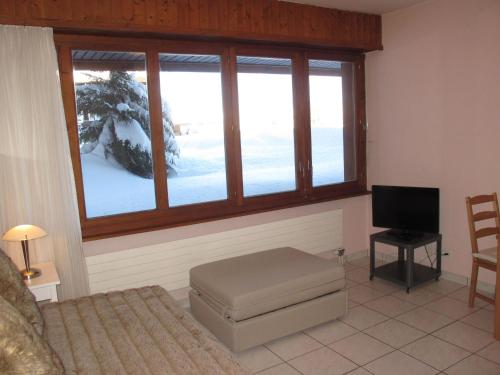 Studio Residenz Greppon 14 by Interhome