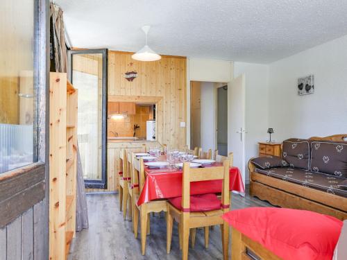 Apartment Pelvoux 101 by Interhome