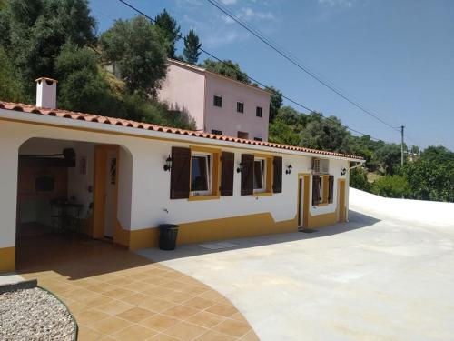 O edifício em que a casa de hóspedes se localiza