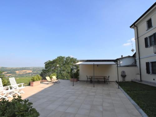 Balkoni atau teres di Holiday Home La Corte Bricca - Casa Padronale by Interhome