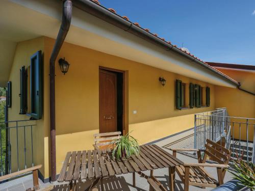 Μπαλκόνι ή βεράντα στο Apartment Ca` del Lovi-2 by Interhome