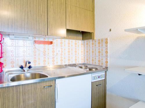 Studio Résidence Velan-2 by Interhome
