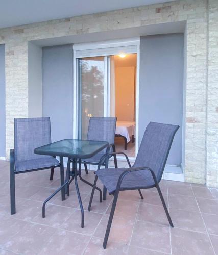 Gallery image of PROPERSTAY 107 - Villa Sea View Polychrono in Polykhrono