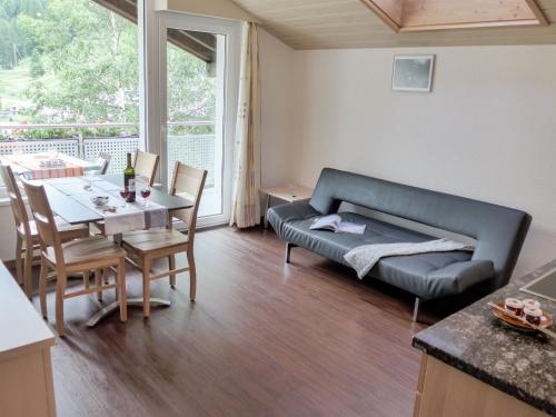 Posezení v ubytování Apartment Amici-1 by Interhome
