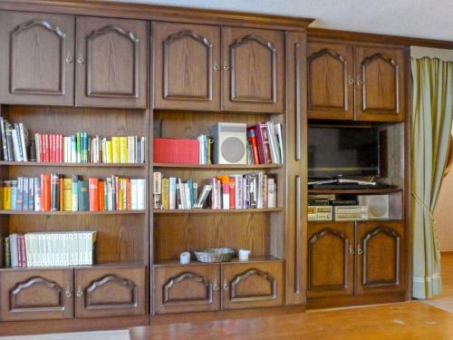 Kuchyň nebo kuchyňský kout v ubytování Apartment Zen Stecken A by Interhome