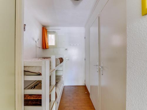 Studio Résidence Green Village 2 by Interhome