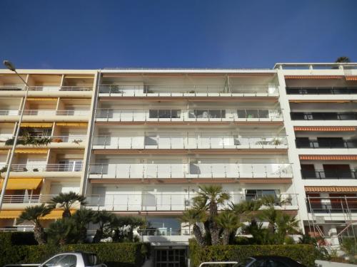 Apartment Lerins by Interhome