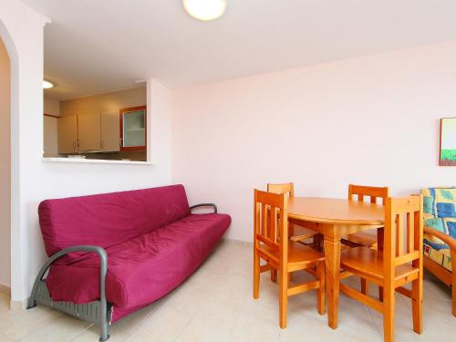Apartment Urgeles by Interhome