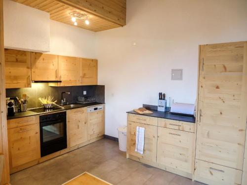 Apartment Regina B9 by Interhome
