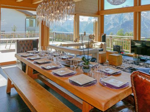 Gallery image of Chalet Woovim 14-3 by Interhome in Nendaz