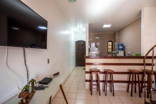 Η κουζίνα ή μικρή κουζίνα στο Duplex na Praia do Peró em Cabo Frio