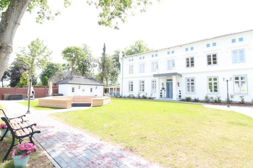 Herrenhaus-Henriettenhof photo 171