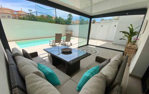 Tarifa Cozy House - Private Pool - Wifi - Modern