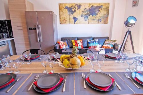 LA FABRIQUE GARE ST CHARLES - 2 balcons - 5min de la Gare - by experienceimmo photo 14