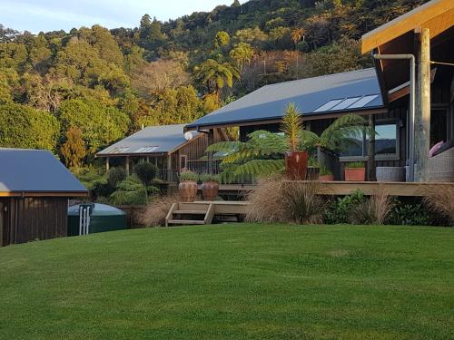 Riverstone Karamea Accommodation