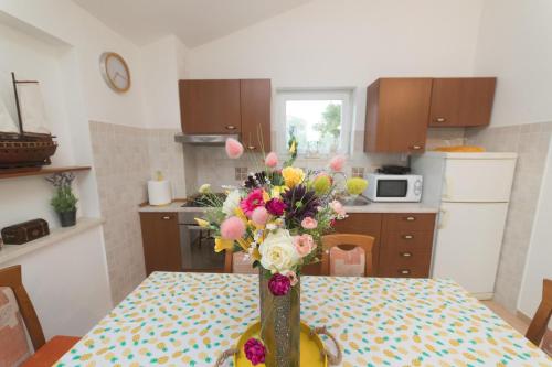 Fotografie z fotogalerie ubytování Apartmani Lenka v destinaci Ugljan