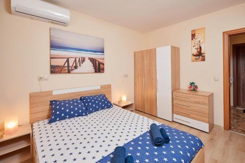 Легло или легла в стая в Апартаменти Лазур на 200м от плажа с Безплатен Паркинг