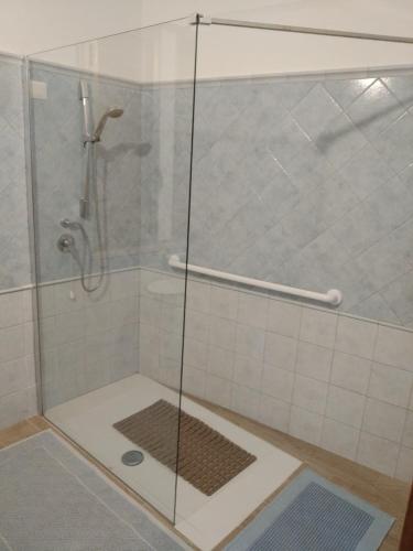 Koupelna v ubytování CASA FIGUS Via Azuni 5 Narbolia