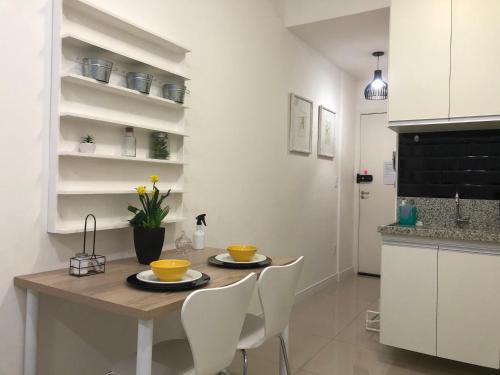 Apartamento Viagem Sustentável Nível 2 Flat Granja Viana - espaço e conforto Menor preço em Apartamento Viagem Sustentável Nível 2 Flat Granja Viana - espaço e conforto