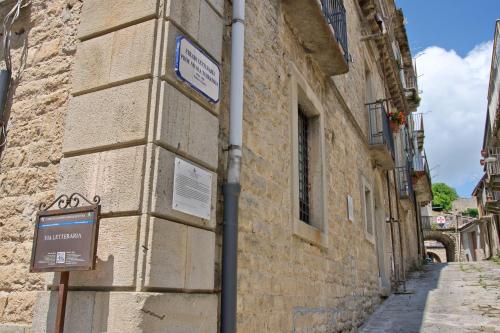 Η γειτονιά γύρω από ή μία γειτονιά κοντά σε αυτό το bed & breakfast